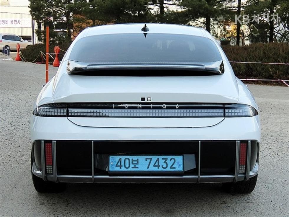 Hyundai IONIQ 6(CE)Long Range AWD Prestige - 4