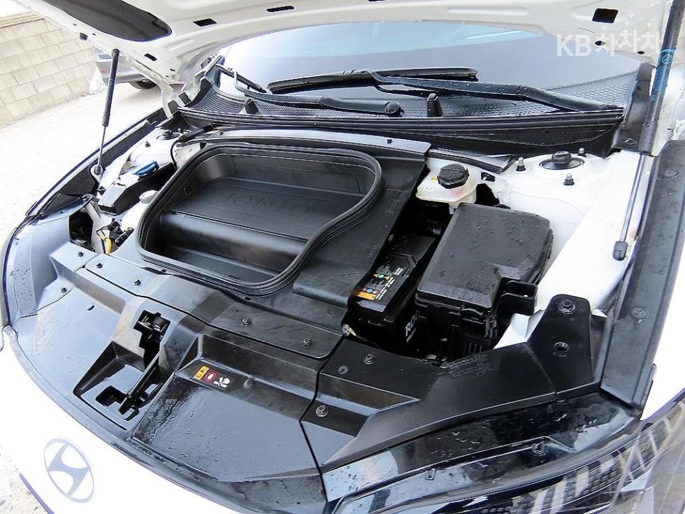 Hyundai IONIQ 6(CE)Long Range AWD Prestige - 19