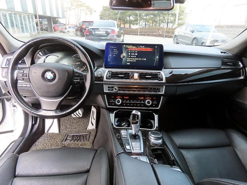 BMW New5 Series520d xDrive Luxury Plus F10 - 7