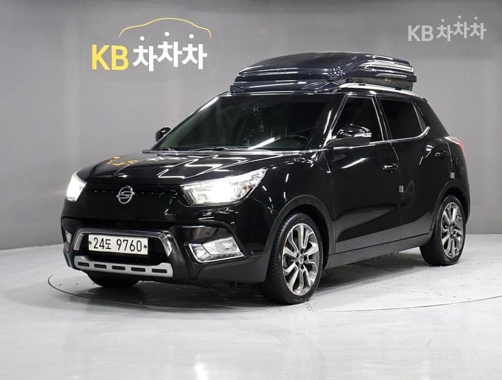 КейДжи Мобилити Тиволи Бензин LX Стандартен - Image 1