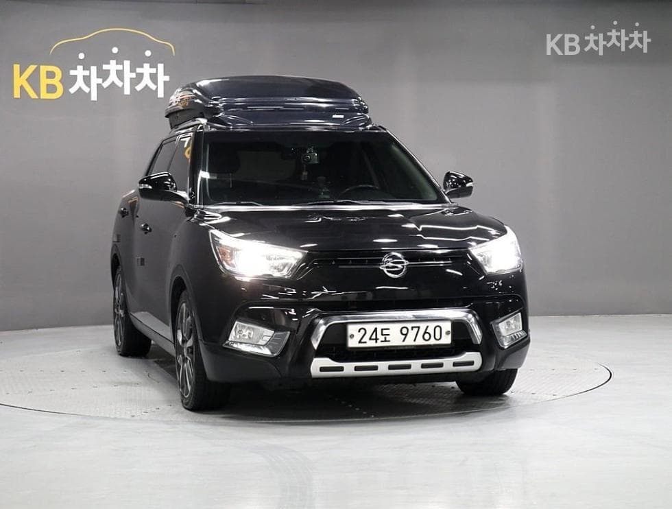 KG Mobility TivoliGasoline LX Standard - 2