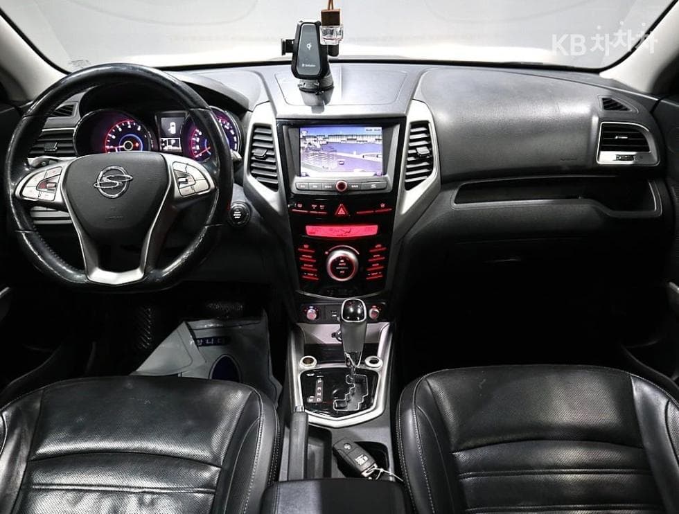 KG Mobility TivoliGasoline LX Standard - 5