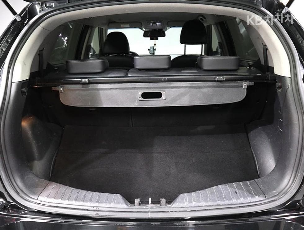 KG Mobility TivoliGasoline LX Standard - 18