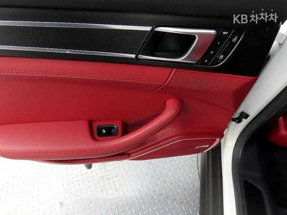 Porsche 파나메라 (971)2.9 4 Platinum Edition - 12