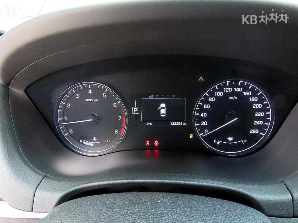 Hyundai GenesisDHG330 Premium AWD - 9