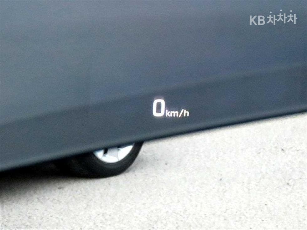 Hyundai GenesisDHG330 Premium AWD - 10