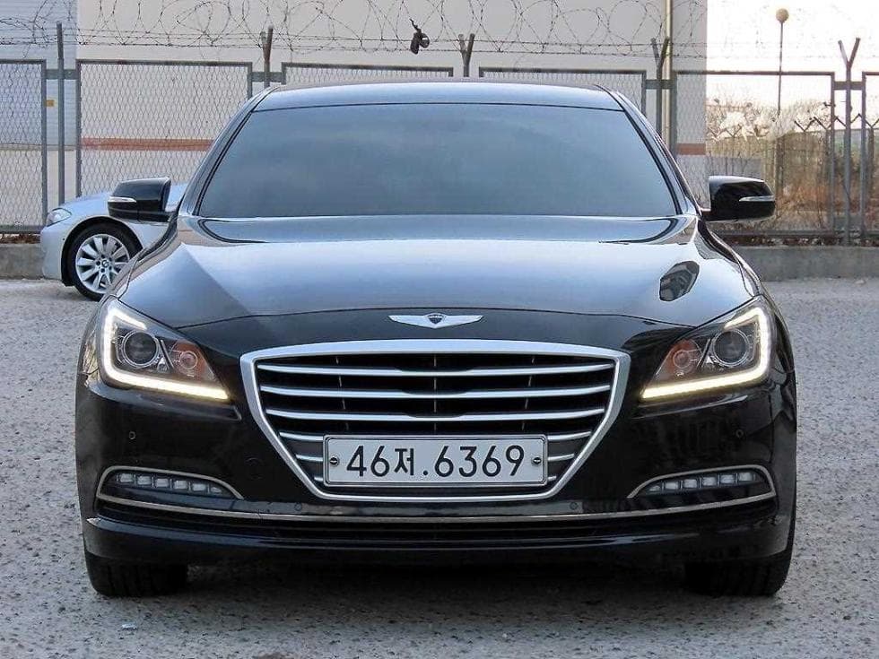 Hyundai GenesisDHG330 Premium AWD