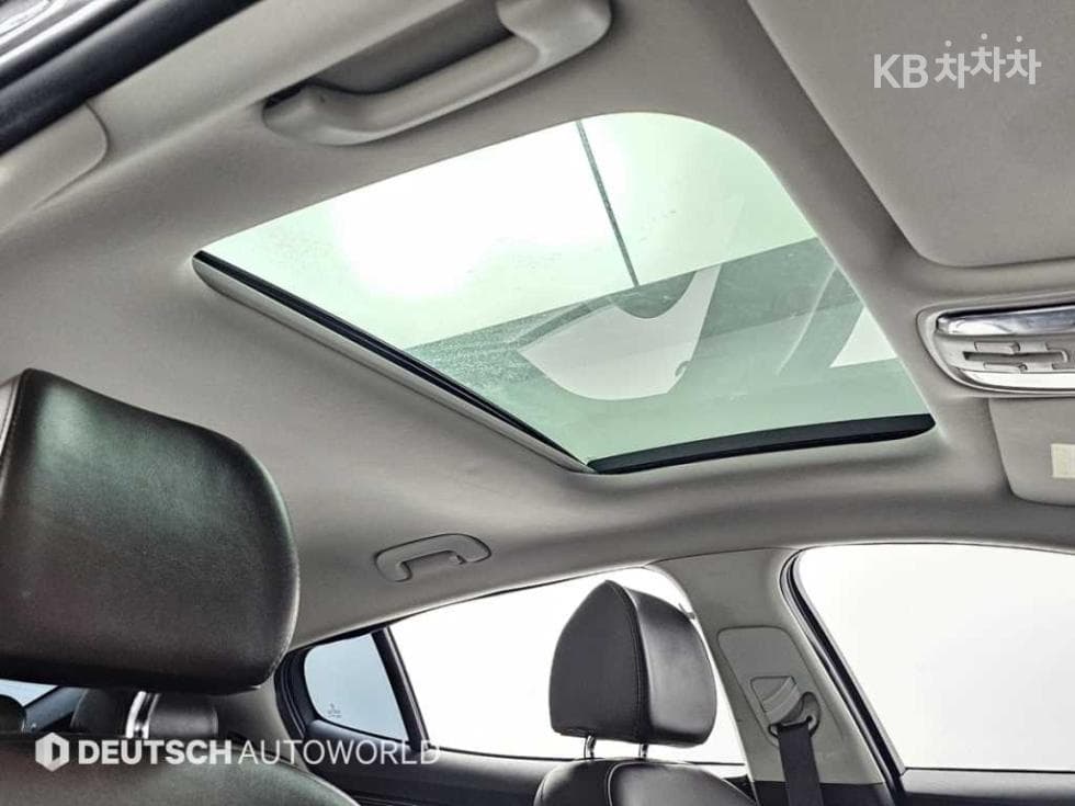 Kia Stinger3.3 Turbo 4WD Masters - 10