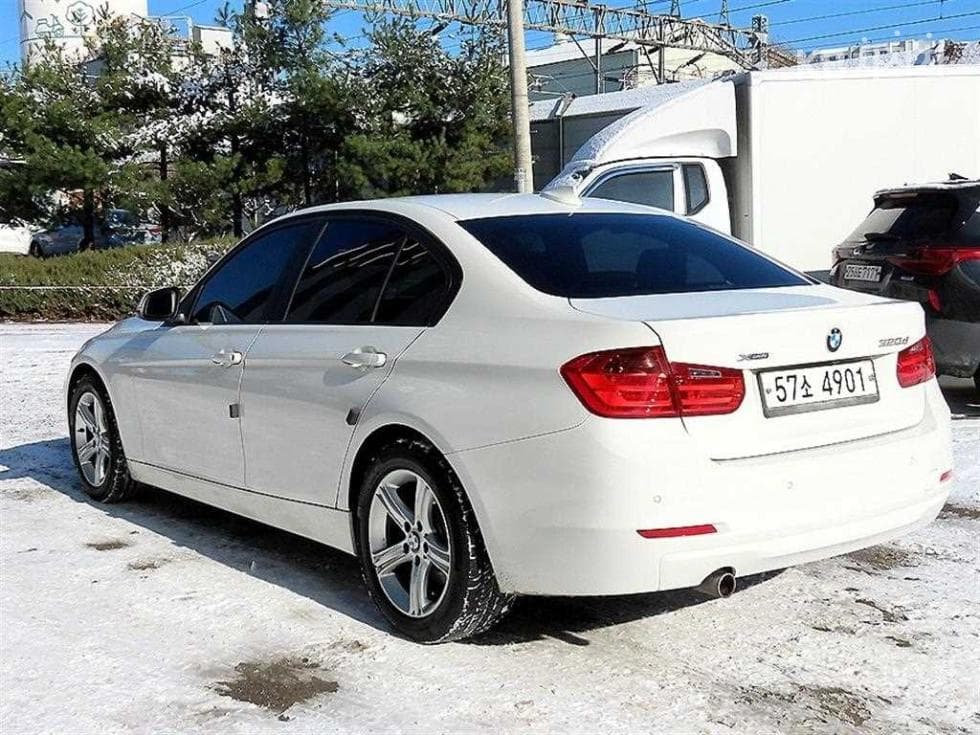 BMW New3 Series320d xDrive F30 - 3