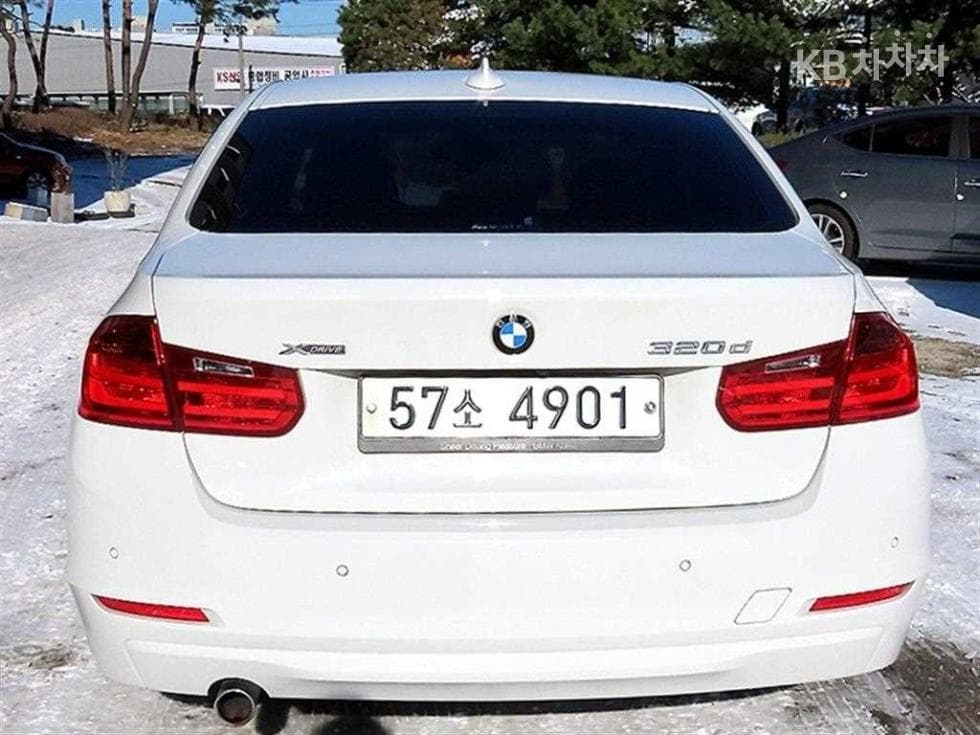 BMW New3 Series320d xDrive F30 - 4