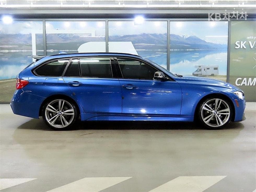 BMW New3 Series320d 투어링 M퍼포먼스에디션 - 3