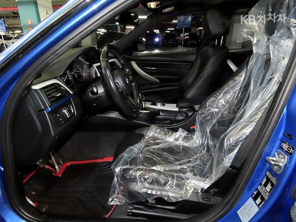 BMW New3 Series320d 투어링 M퍼포먼스에디션 - 6