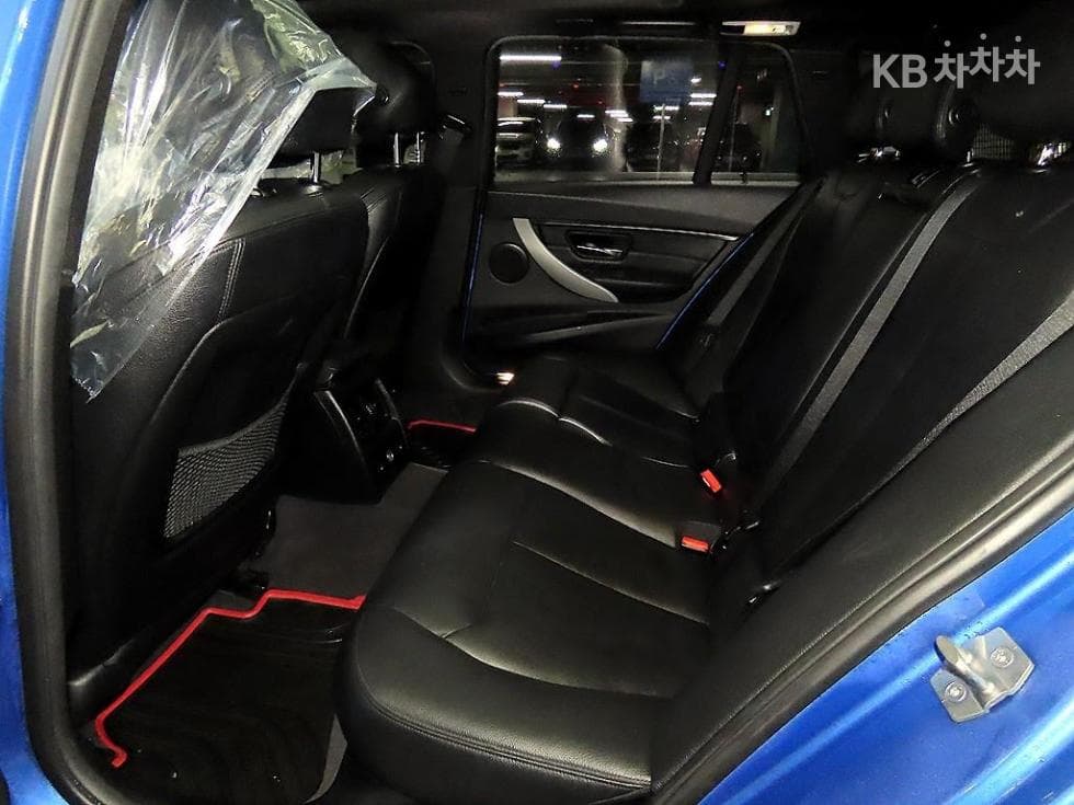 BMW New3 Series320d 투어링 M퍼포먼스에디션 - 7