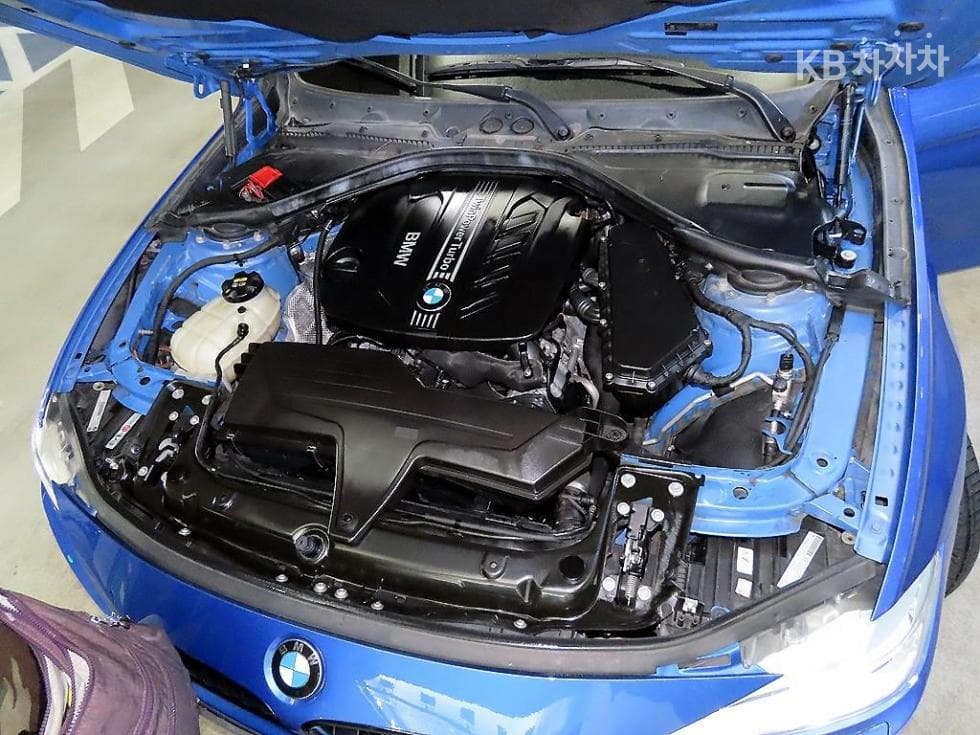 BMW New3 Series320d 투어링 M퍼포먼스에디션 - 19