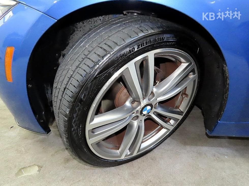 BMW New3 Series320d 투어링 M퍼포먼스에디션 - 20