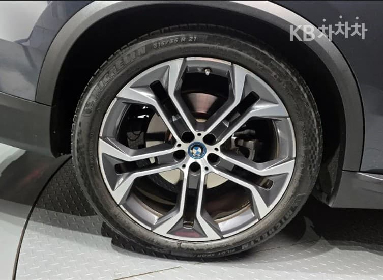 BMW X5 (G05)xDrive 45e xLine - 5