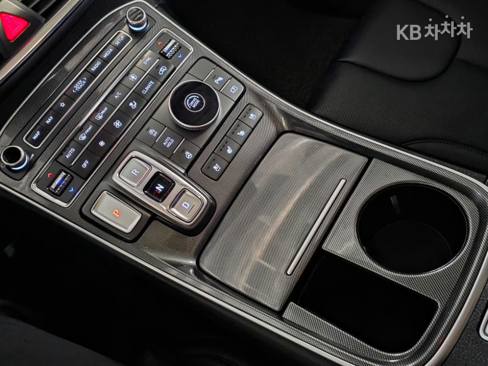 Хюндай The New (фейслифт) Санта Фе TMБензин 2.5T 2WD Premium 초이스 - 12