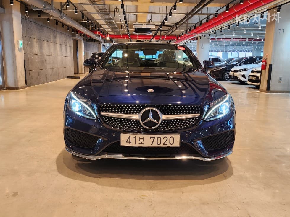 Mercedes-Benz The New (фейслифт) C-КласC200 Cabriolet - 2