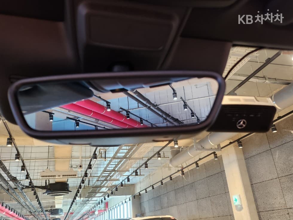 Mercedes-Benz The New (фейслифт) C-КласC200 Cabriolet - 20