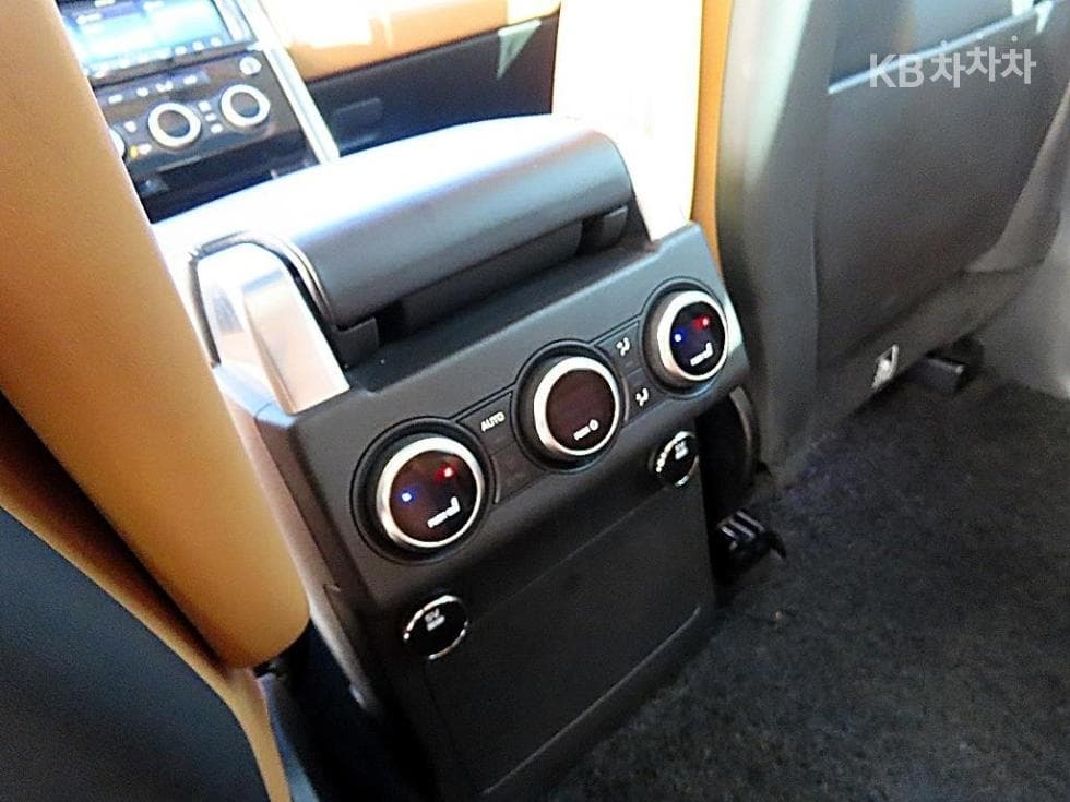 Land Rover 디스커버리53.0 TD6 HSE First Edition - 15