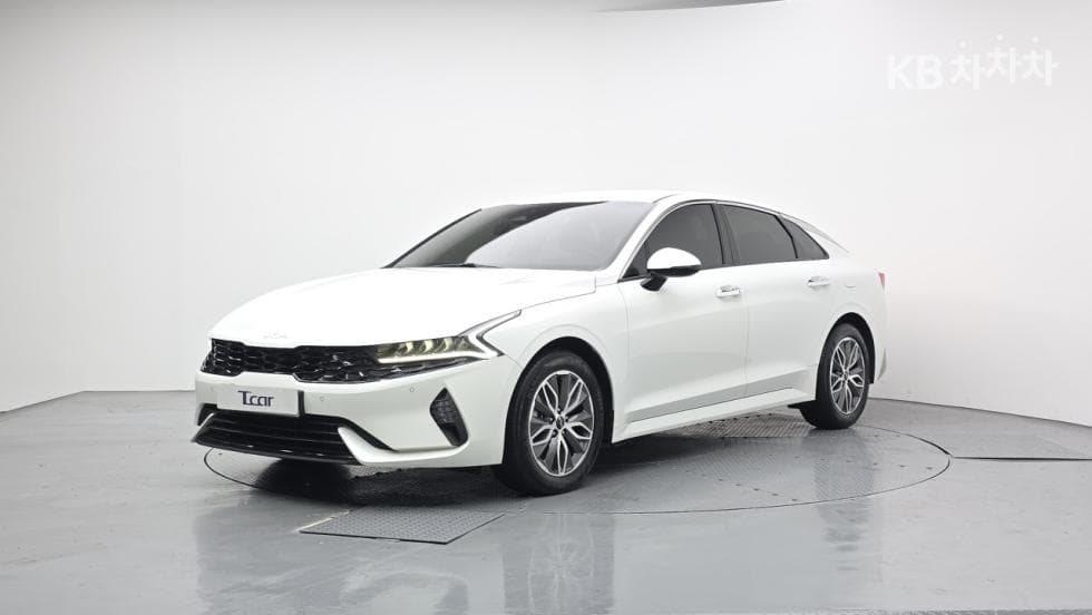 Киа K5 Хибрид 3-토 поколение2.0 HEV Престиж