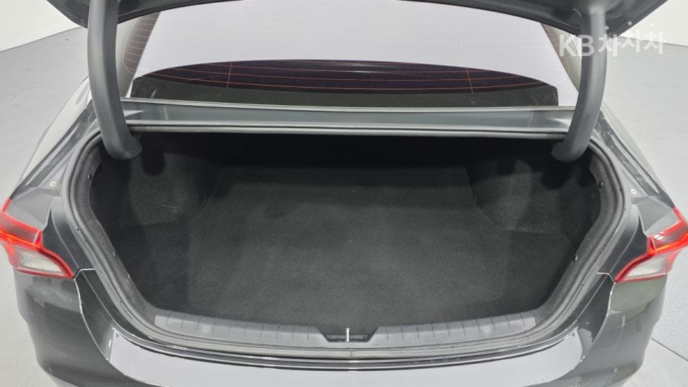 Kia K5 3rd Gen2.0 Gasoline Prestige - 13