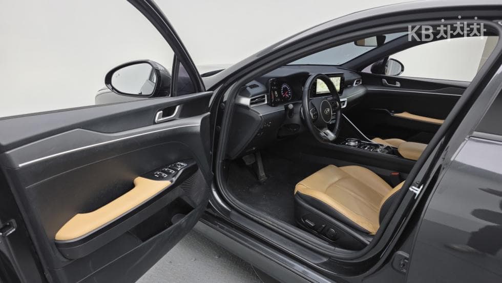 Kia K5 3rd Gen2.0 Gasoline Prestige - 14