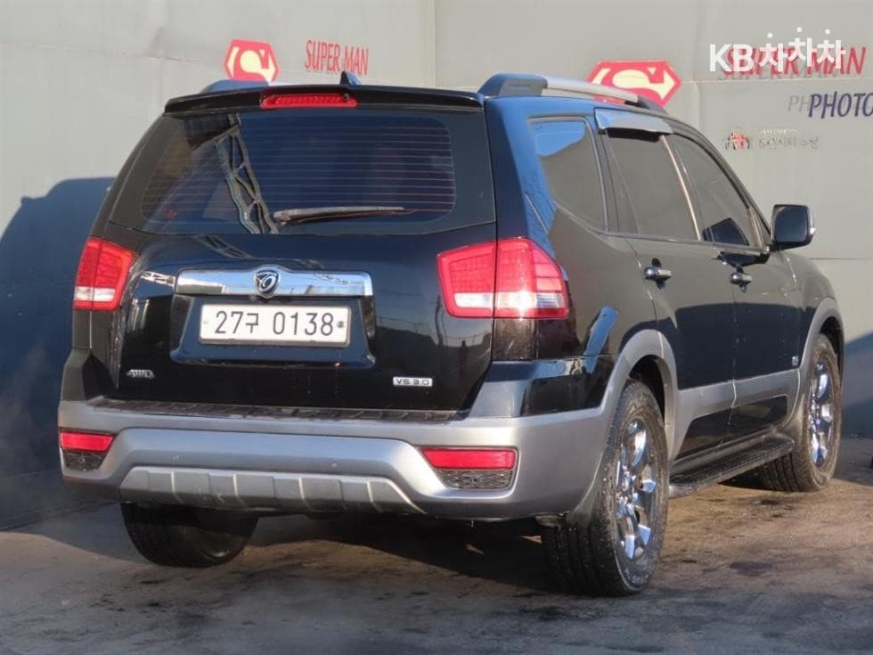 Киа The New (фейслифт) Mohave4x4 President 7-местен (Лимузин) - 3