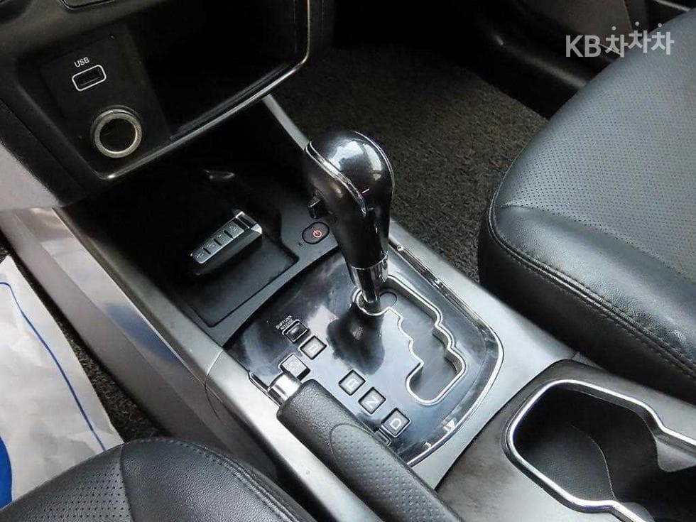 КейДжи Мобилити Нов Стил 코란도 C2.2 Extreme 2WD - 10