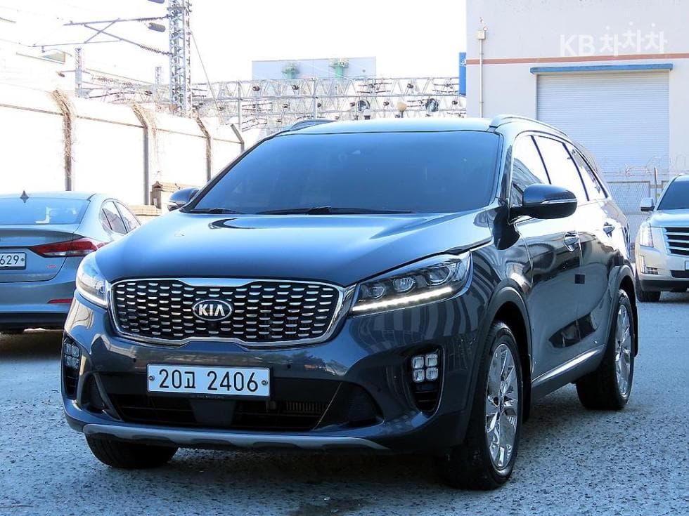 Киа The New (фейслифт) Sorento 2.2 Дизел 4x4 마스터 - Image 1