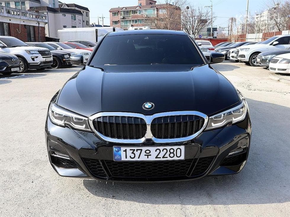 BMW 3 Series (G20)320i M Sport Black Suit Edition