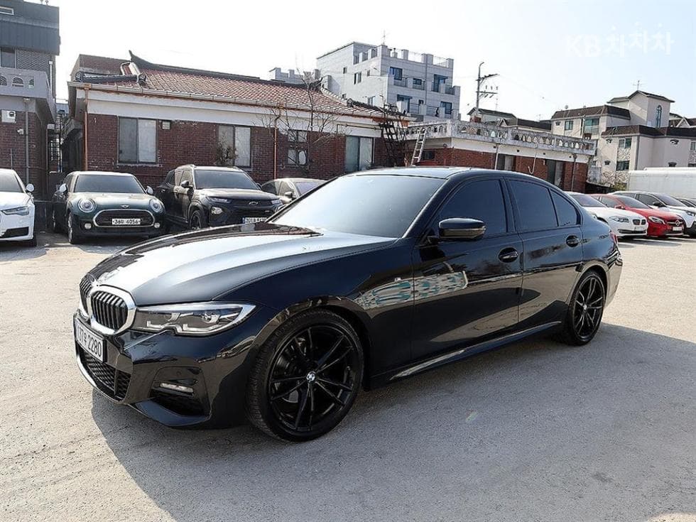 BMW 3 Серия (G20) 320i M Sport Black Suit Edition - Image 1