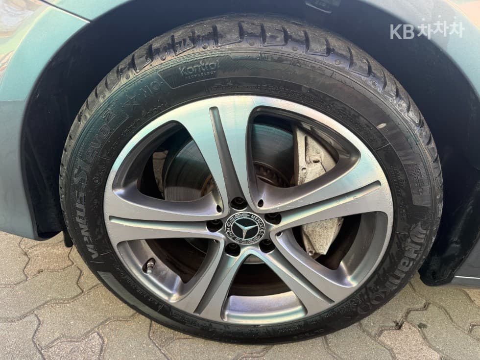 Mercedes-Benz E-Клас (W213)E300 4Matic Avantgarde Intelligent Drive - 21