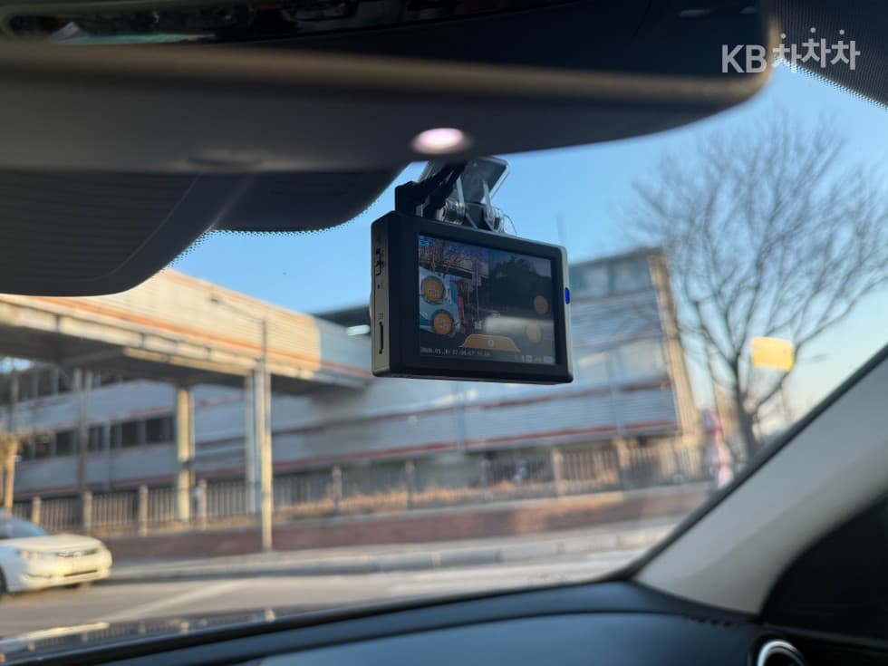 Mercedes-Benz E-Клас (W213)E300 4Matic Avantgarde Intelligent Drive - 15