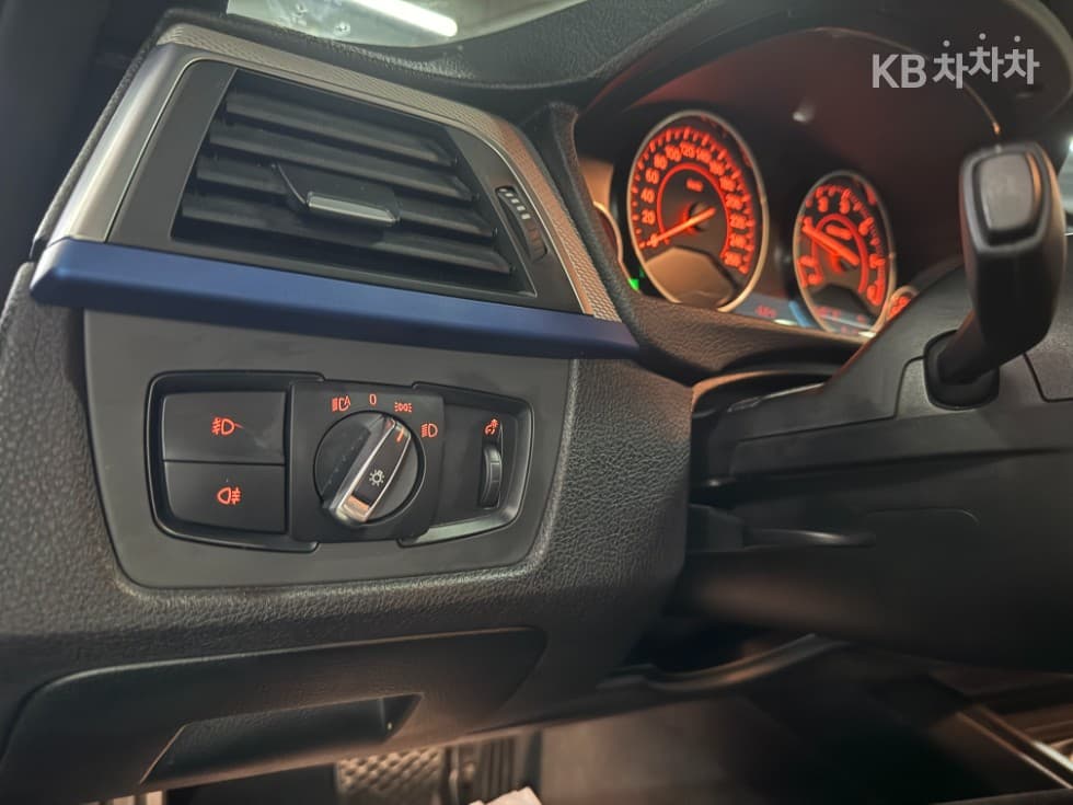 BMW Нов3 Серия320d M스포츠 F30 - 13