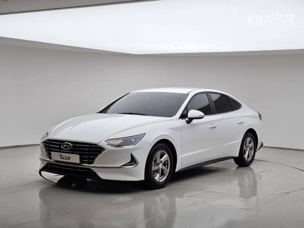 Хюндай Соната (DN8) 2.0 LPG Рент-а-кар Смарт - Image 1