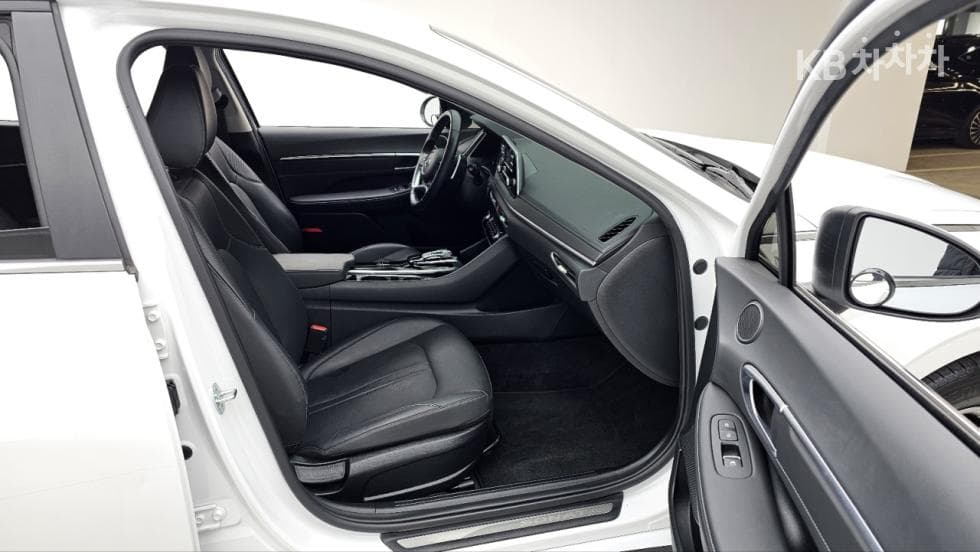 Hyundai Sonata (DN8)2.0 LPG Rental car Smart - 9