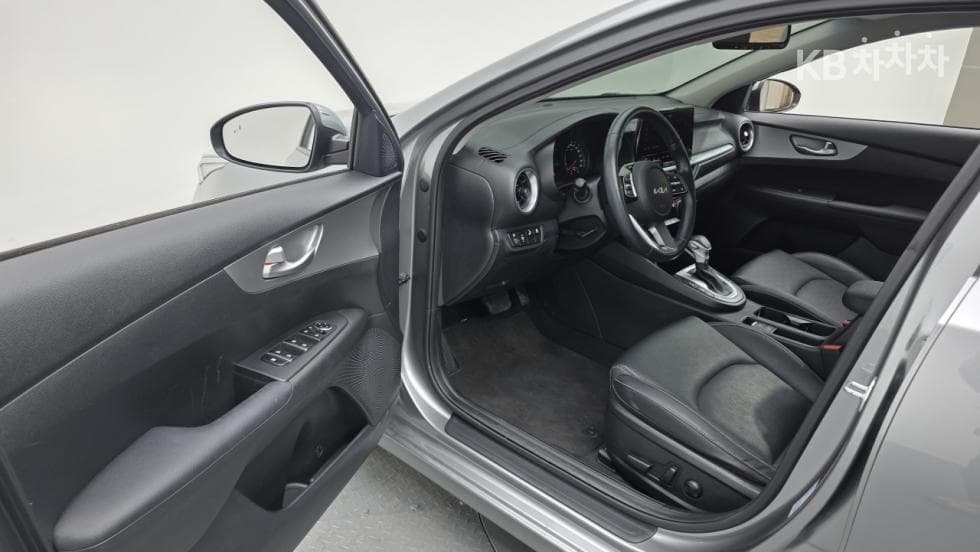 Kia The New (facelift) K31.6 Gasoline Prestige Standard - 13