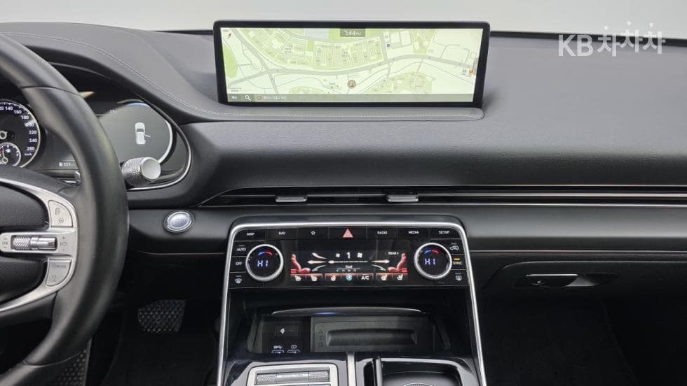 Genesis GV802.5 Turbo Gasoline 2WD - 11