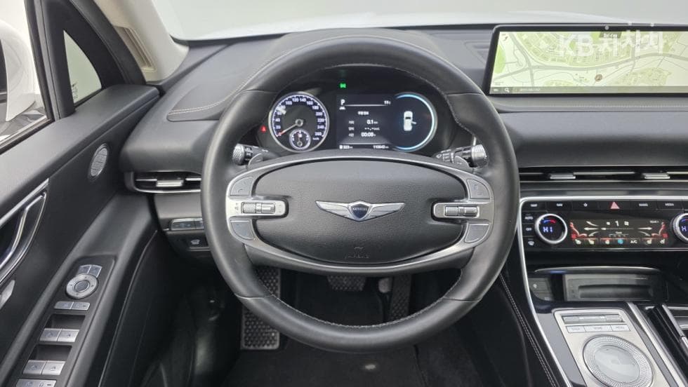 Genesis GV802.5 Turbo Gasoline 2WD - 12