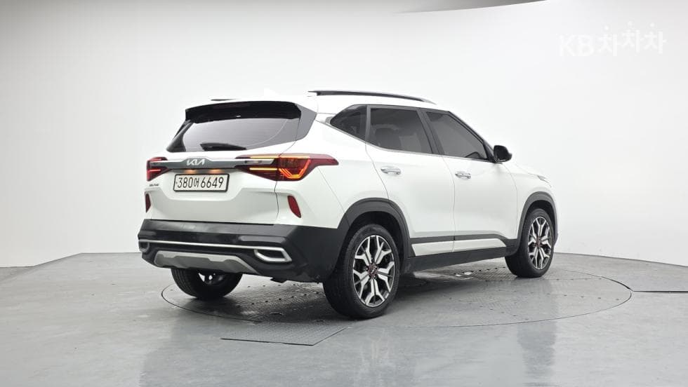 Киа Seltos1.6 Бензин Турбо 2WD Signature - 4