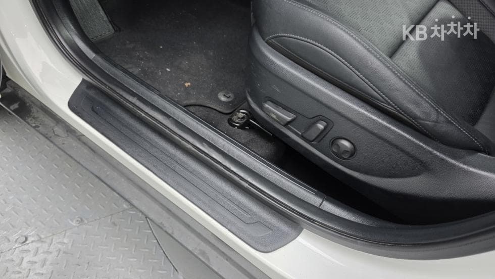 Киа Seltos1.6 Бензин Турбо 2WD Signature - 16