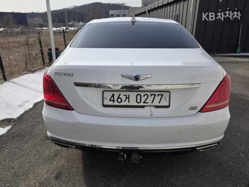 Genesis EQ9003.8 GDI AWD Premium Luxury - 3