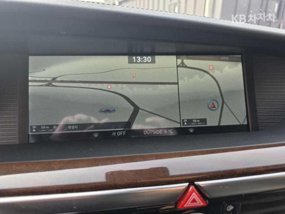 Genesis EQ9003.8 GDI AWD Premium Luxury - 18