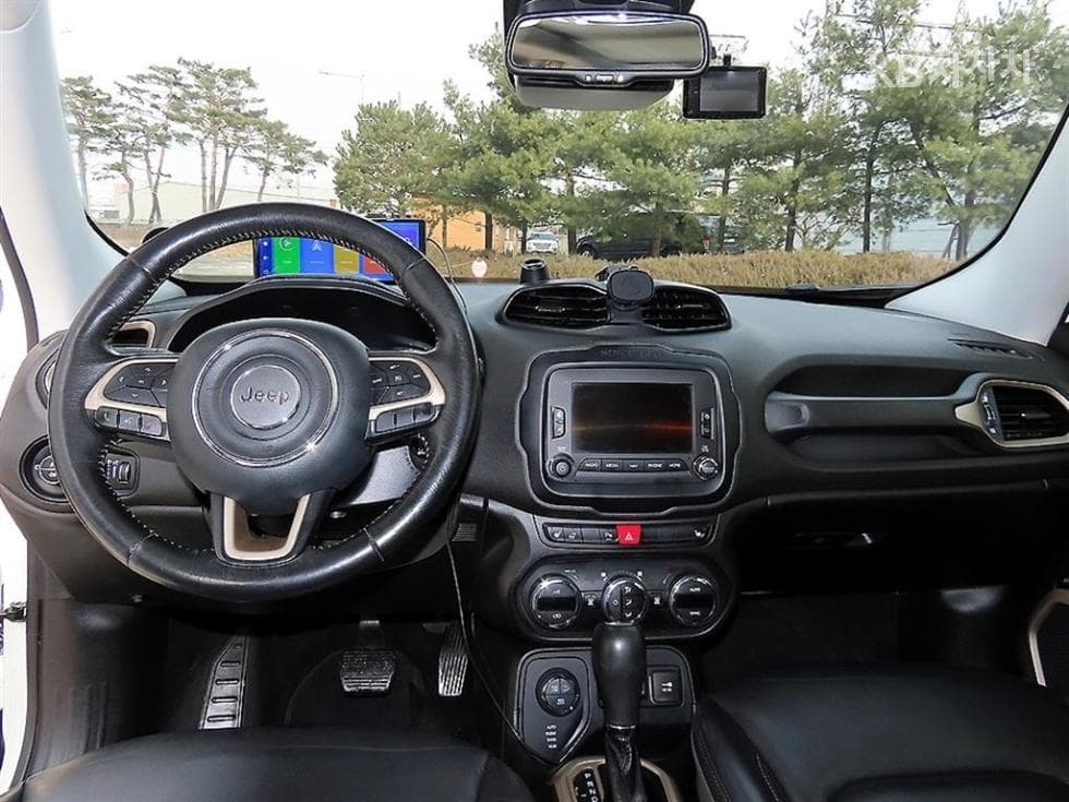 지프 레니게이드2.0 Limited AWD 75th Anniversary Edition - 7