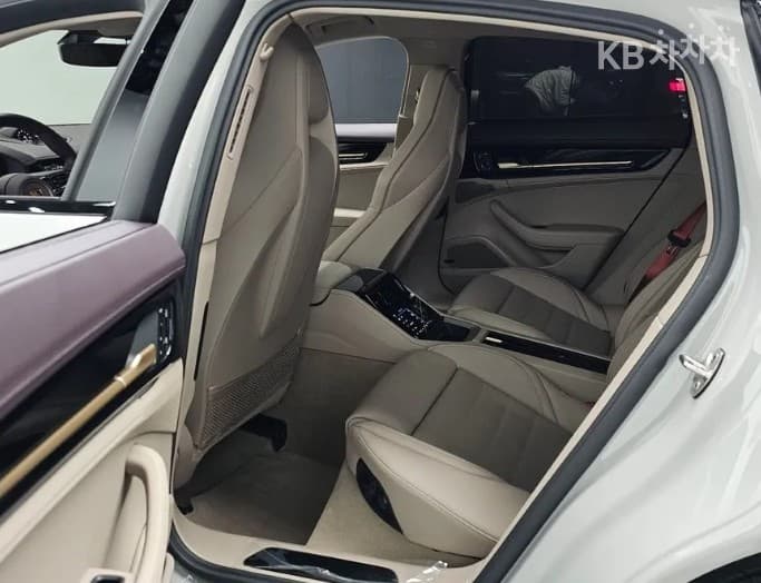 Porsche 파나메라 (972)2.9 4 E-Hybrid Standard - 11
