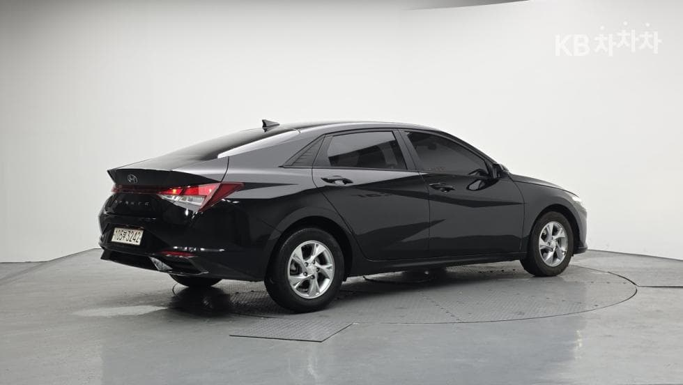 Hyundai All New Avante (Elantra)(CN7)1.6 Gasoline Modern - 2