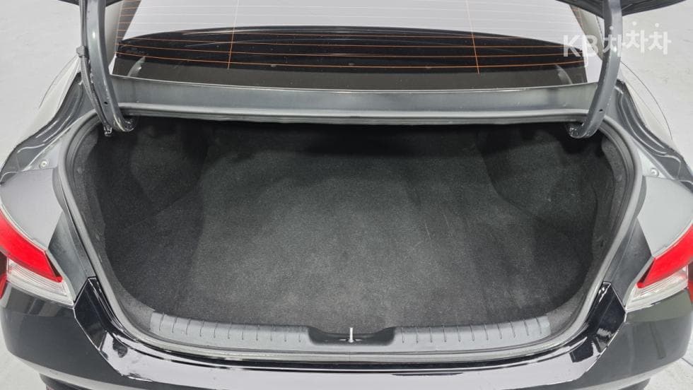 Hyundai All New Avante (Elantra)(CN7)1.6 Gasoline Modern - 12