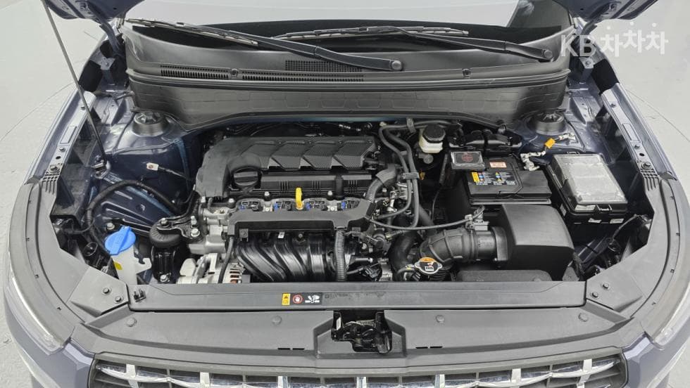 Hyundai VenueGasoline 1.6 Premium - 15