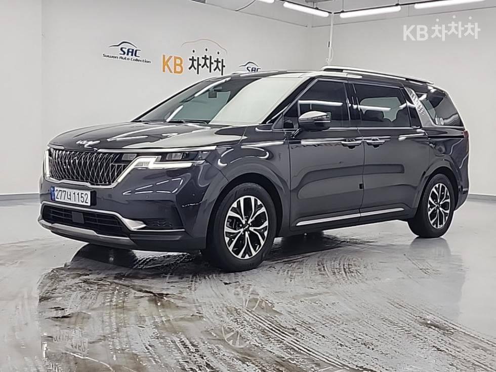 Kia Carnival 4th generation D2.2 9-seater Noblesse - Image 1